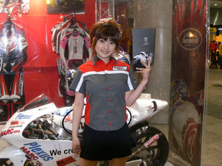 【東京モーターサイクルショー06】コンパニオン写真蔵…その3 画像