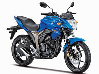 インド生産の スズキ ジクサー、9つのバイクオブザイヤーを受賞 画像