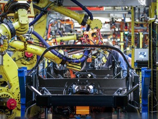 GM、コルベット の工場に投資…新たな塗装工程を建設 画像