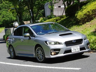 【スバル WRX S4 試乗】ハンドリング・足回りは文句なし、だがCVTは限界か…中村孝仁 画像