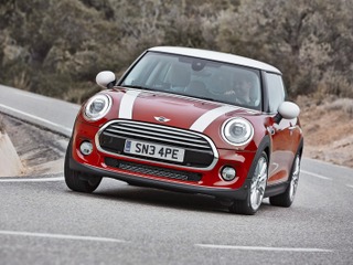 MINI ハッチバック 新型、米国でリコール…側面衝突で後席乗員が負傷の恐れ 画像