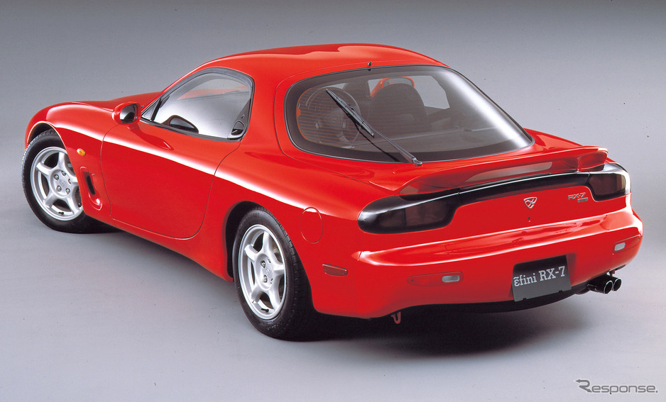 3代目マツダ アンフィニRX-7