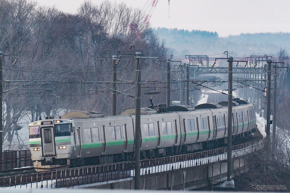 731系電車は登場から20年以上が経過していることから、重要機器の置換えが進められる。2019年2月撮影。