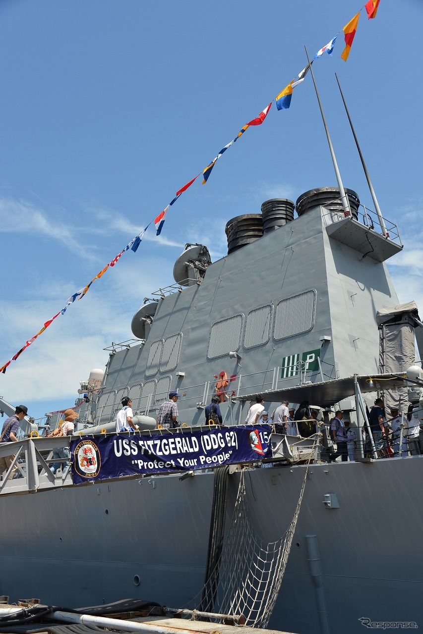 ヨコスカフレンドシップデー14 横須賀米軍基地を一般開放 ミサイル駆逐艦フィッツジェラルドの乗艦など 3枚目の写真 画像 レスポンス Response Jp ヨコスカフレンドシップデー14 横須賀米軍基地を一般開放 ミサイル駆逐艦フィッツジェラルドの乗艦など 3枚目の写真 画像 レスポンス Response Jp