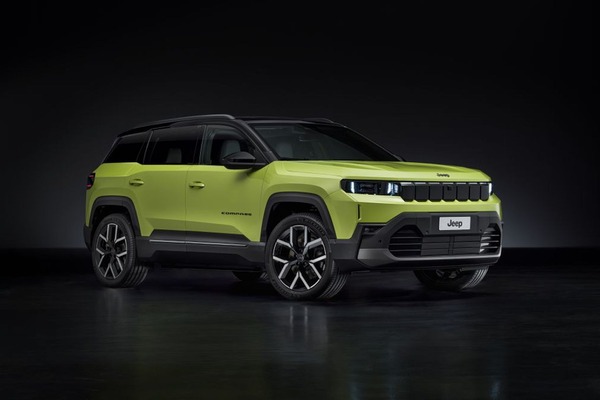 ジープ『コンパス』新型に「ファーストエディション」、全車電動化…今夏英国受注開始へ