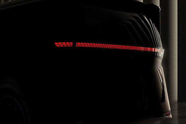 「本当に出るんだ!」日産『エルグランド』新型発表にSNSでは「早く見たい」と期待の声