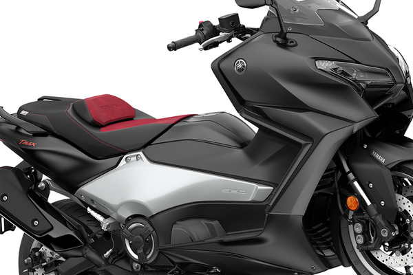 『TMAX』が誕生25周年、ヤマハが特別仕様「TMAX560 25th Anniversary ABS」発表、往年の“スペシャル”なカラー採用