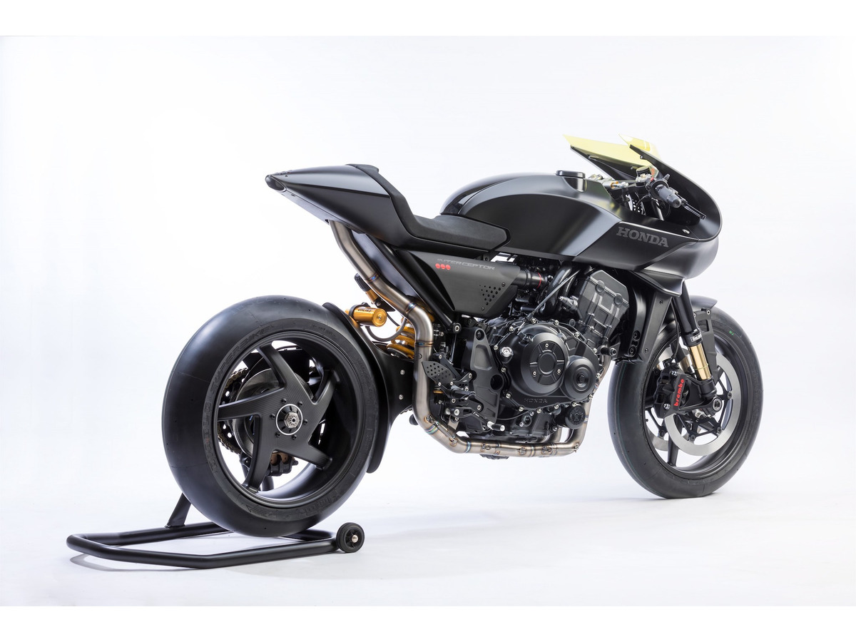 Eicma 17 ホンダ Cb4インターセプター 出展 ネオ スポーツ カフェのコンセプト レスポンス Response Jp