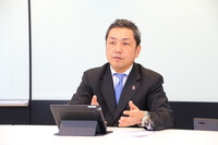 SOMPOホールディングス株式会社<br>常務執行役員 グループCDO<br>楢崎浩一氏