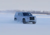 BYD 仰望のオフロードSUV「U8」（プロトタイプ。氷上テスト走行の様子）