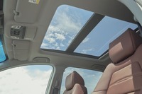 八千代工業の製品：サンルーフ