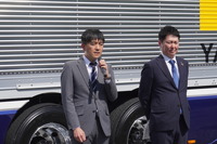 上野公シニアマネージャー（左）と堰向直彦シニアマネージャー