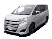 光岡トヨタ・ノア（搬送車）