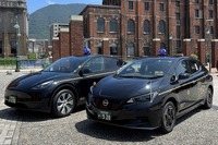 門司営業所に導入されるテスラモデルY（写真左）と日産リーフ（写真右）
