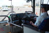 実証実験の走行中は基本的に運転手は乗車したが、一切の操作は行っていない