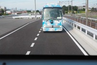 2台での隊列走行後、3台目が到着するのを待ち、合流後は3台での隊列走行となった