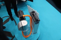 バッテリー単体での充電も可能