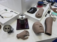 衝突試験用ダミー人形の部品