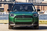 MINI カントリーマン・エレクトリック（北米仕様車）