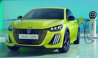プジョー e-208 改良新型