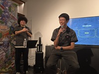 司会の横山文洋取締役（左）。ベルシステム24、楽天を経てKGモーターズではマーケティングなど担当。