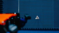 電波暗室：レーダーの性能試験を行う