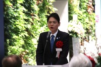 竣工式に出席した山中武春 横浜市長