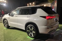 三菱アウトランダーPHEV（PHV）