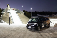 VWグループ傘下のMOIAが自動運転車『ID. Buzz AD』の極寒地でのテスト走行をノルウェー・オスロで開始