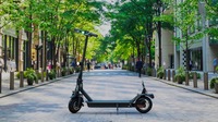 大阪・関西万博2025の会場内バックヤードの移動効率化を目的に新世代電動モビリティ「eXs（エクス）」導入