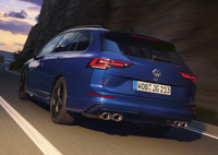 VW ゴルフRヴァリアント ブラックスタイル