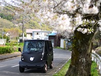 nicomobi株式会社の「クロスケ」。車体製造・組立をトノックスが担当