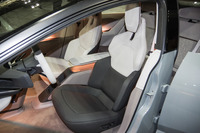 トヨタ カローラコンセプト（ジャパンモビリティショー2025）