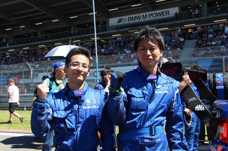 【ニュル24時間】レース中にも進化見せた! スバル ディーラーメカニックの活躍