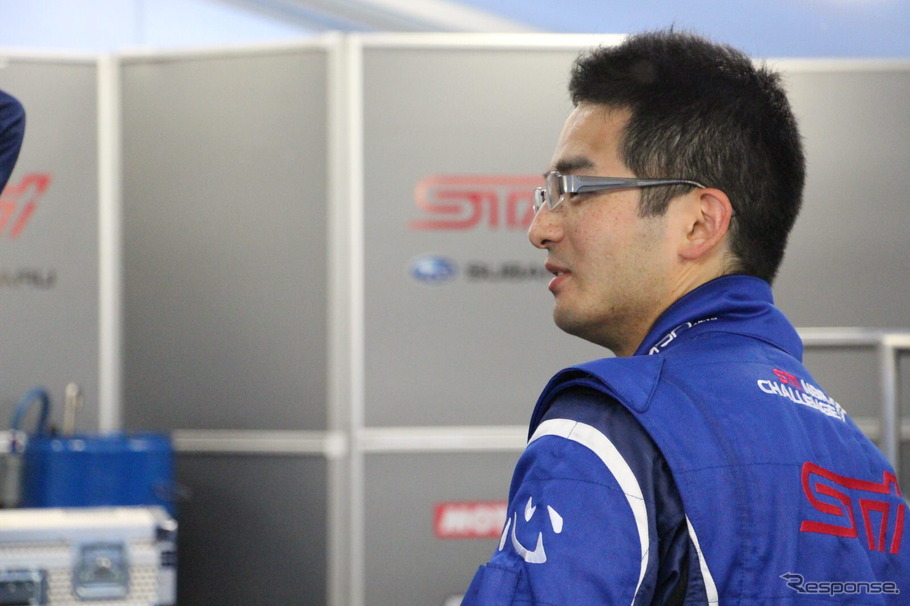 【ニュル24時間】レース中にも進化見せた! スバル ディーラーメカニックの活躍