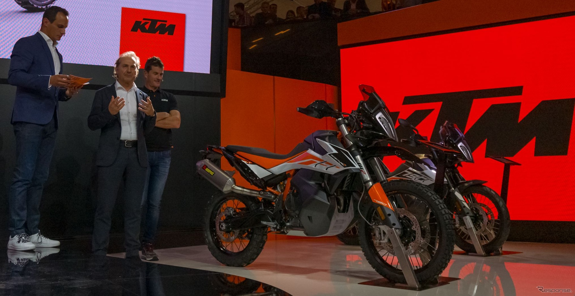 KTM 790アドベンチャーRと790アドベンチャー（EICMA 2018)