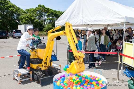 コマツ粟津工場開放デー（2018年の様子）