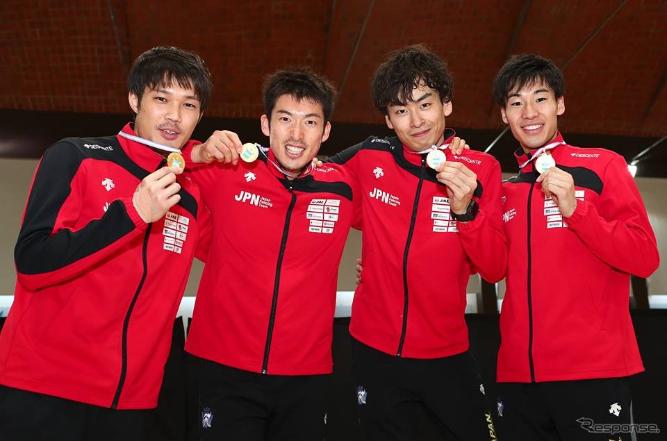 男子エペワールドカップ団体、日本優勝(2019年3月24日、ブエノスアイレス)