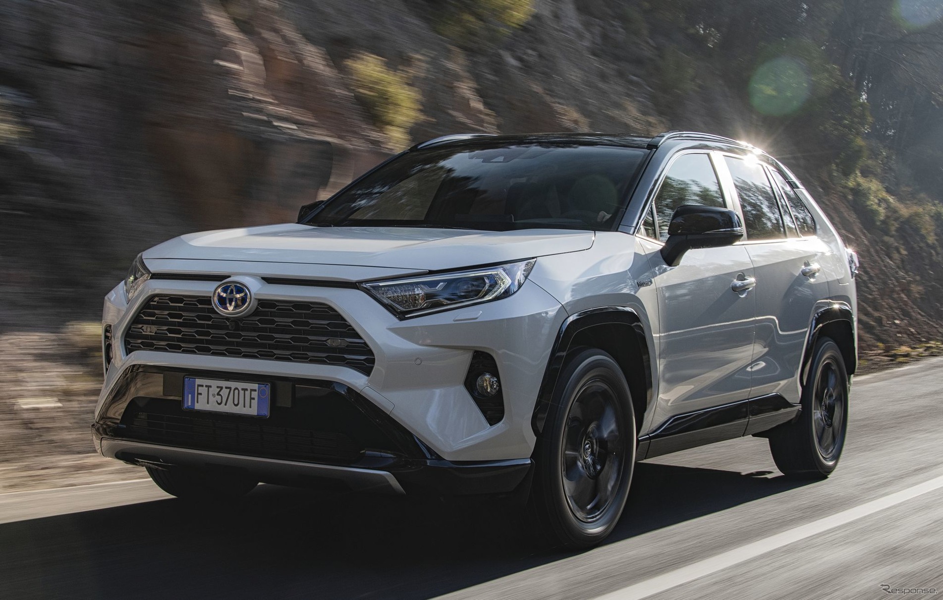 トヨタRAV4ハイブリッド 新型（欧州仕様）