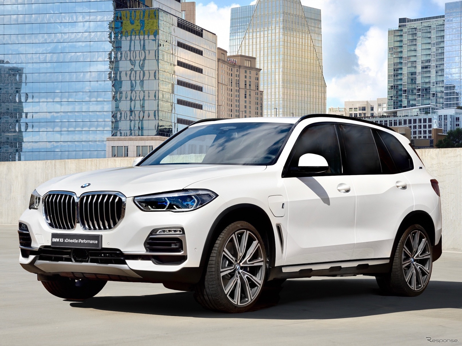 BMW X5 新型のPHV、xDrive 45e