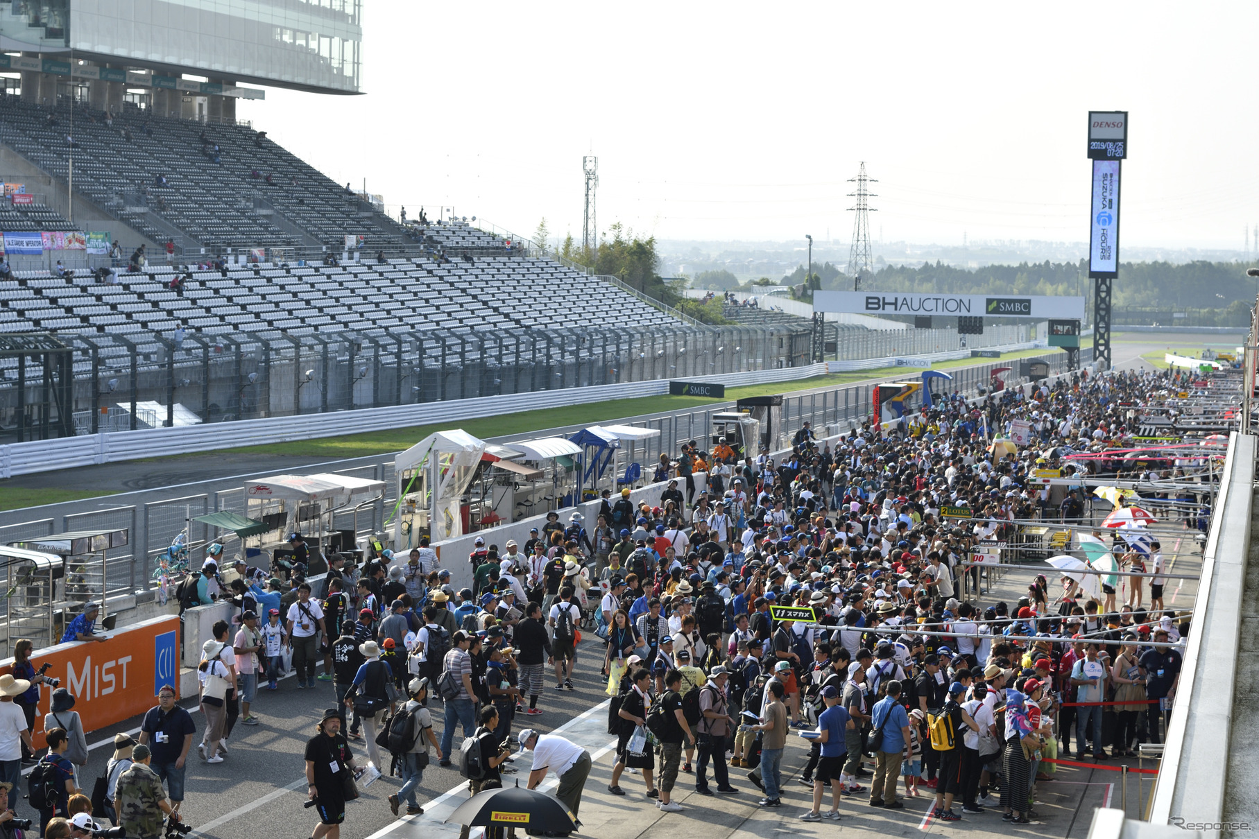 鈴鹿10時間耐久ピットウォーク