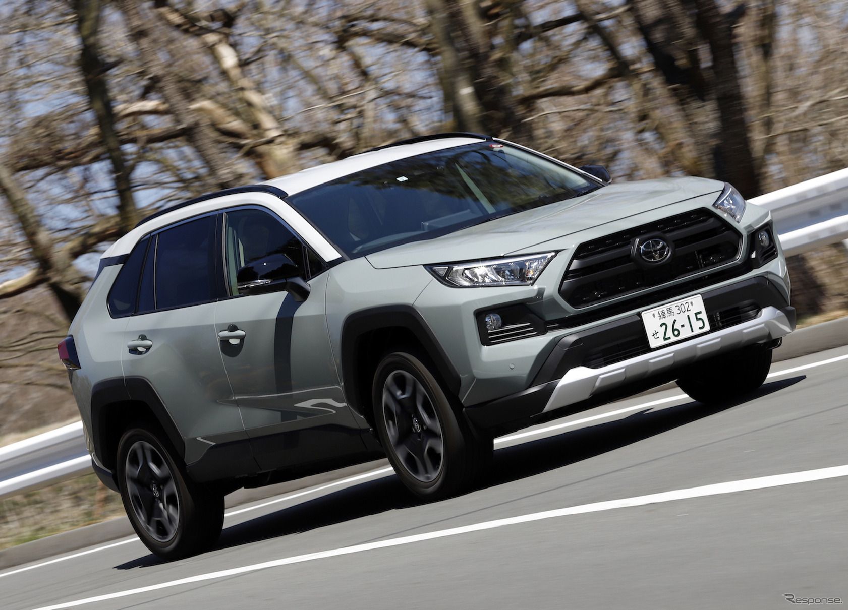 トヨタRAV4 Adventure