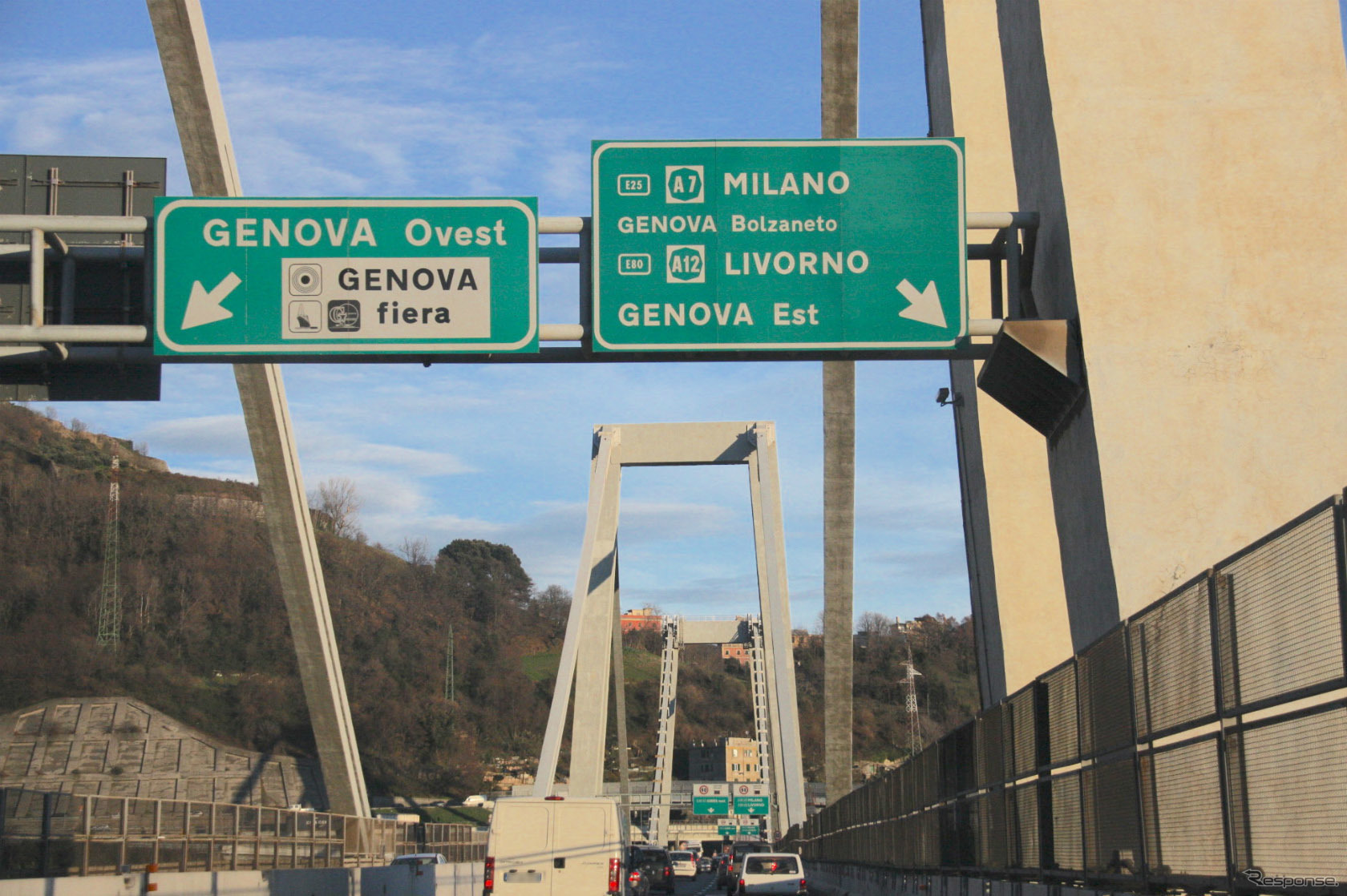 タリア北部ジェノヴァのモランディ高架橋。2018年8月に崩落事故が発生する以前の写真。