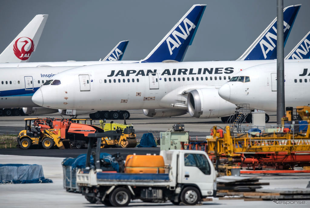 4月30日、東京羽田空港