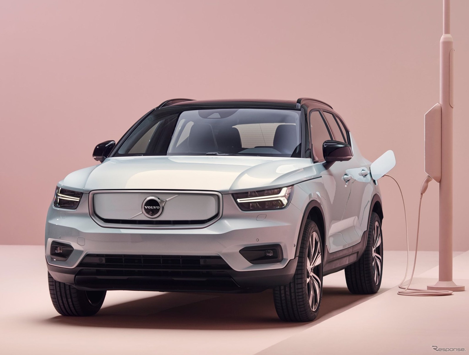 ボルボ XC40 リチャージ P8