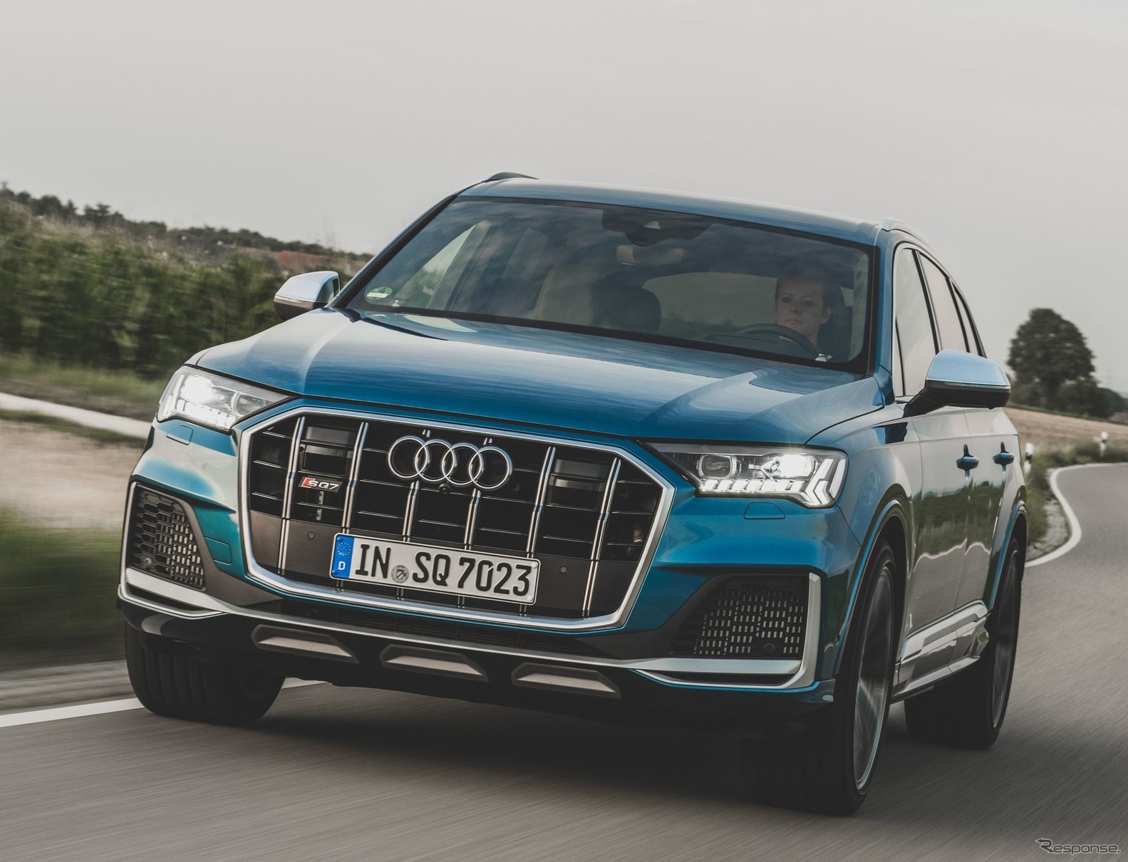 アウディ SQ7 改良新型、507馬力のガソリンターボ搭載車を設定…今秋欧州発売へ | レスポンス（Response.jp）