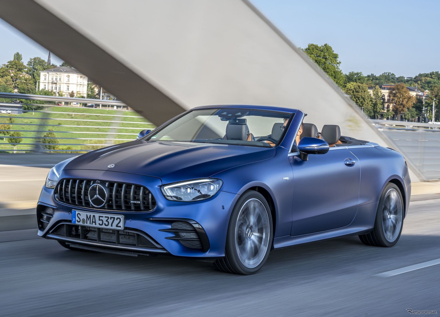 メルセデスAMG E53 4MATIC+ カブリオレ 改良新型