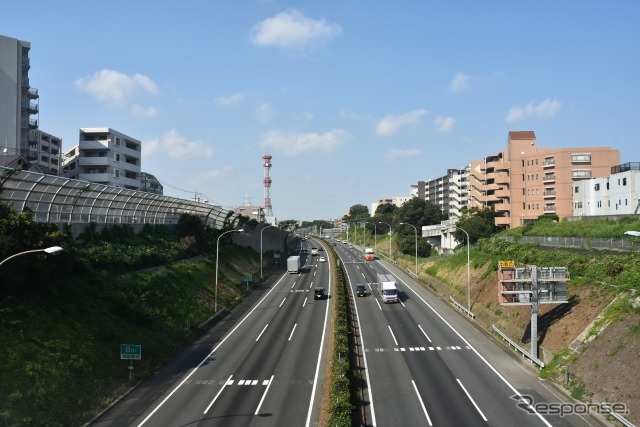 東名高速