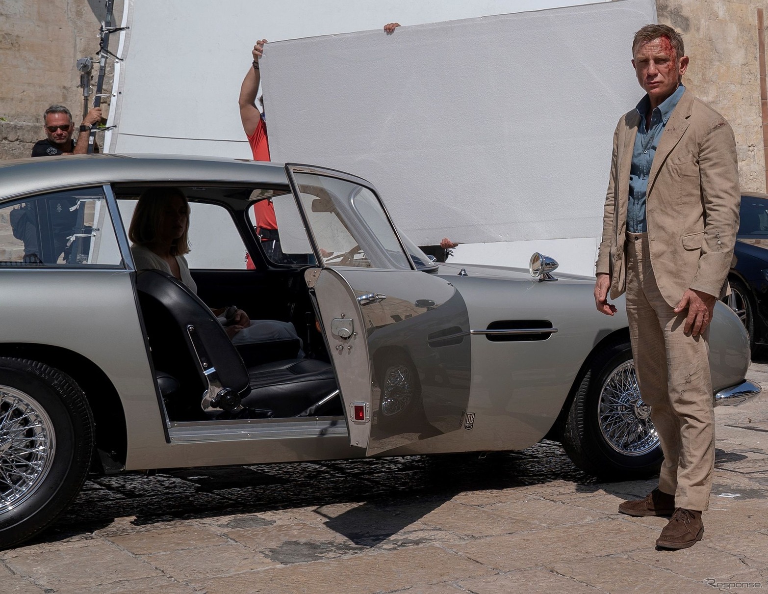 『007／ノー・タイム・トゥ・ダイ』に登場するアストンマーティンDB5のレプリカ