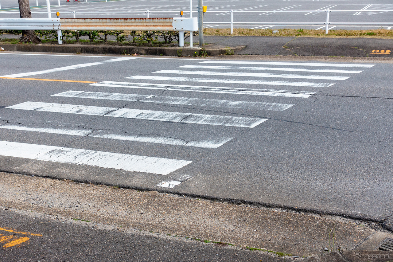 横断歩道（イメージ）